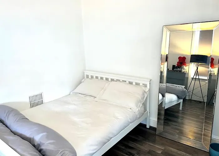Perfect Location Central London Studio